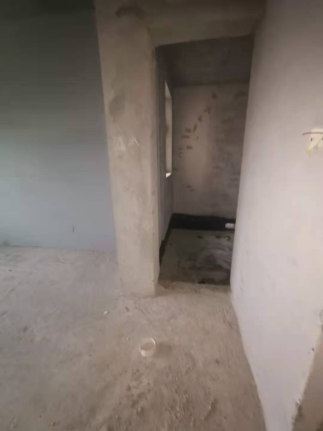 诚信广场  3室2厅2卫    90.8万 诚信广场  3室2厅2卫    90.8万