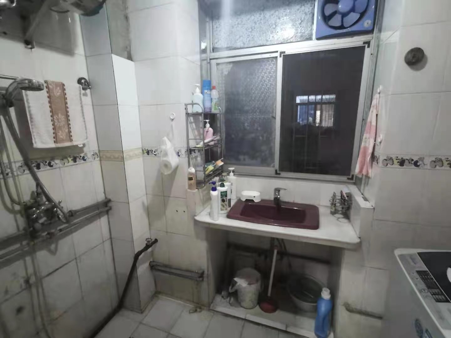 秧田咀 3室2厅1卫 33.0万 秧田咀 3室2厅1卫 33.0万客厅