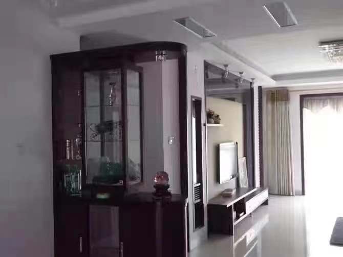 大汉巨龙家园 4室2厅2卫 2200.0元/月 大汉巨龙家园 4室2厅2卫 2200.0元/月室内图