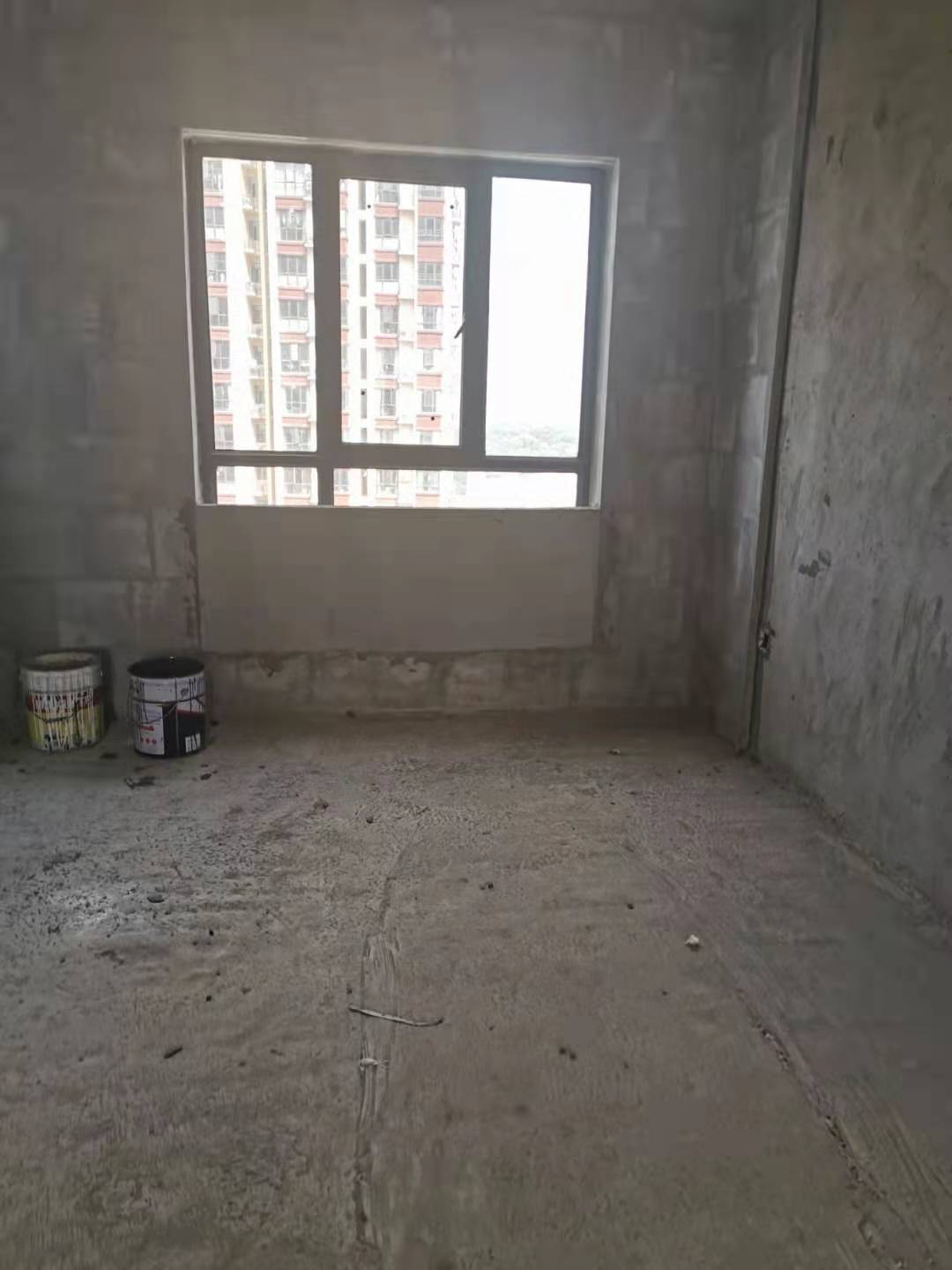 诚信书香苑 4室2厅2卫 90.8万 诚信书香苑 4室2厅2卫 90.8万客厅