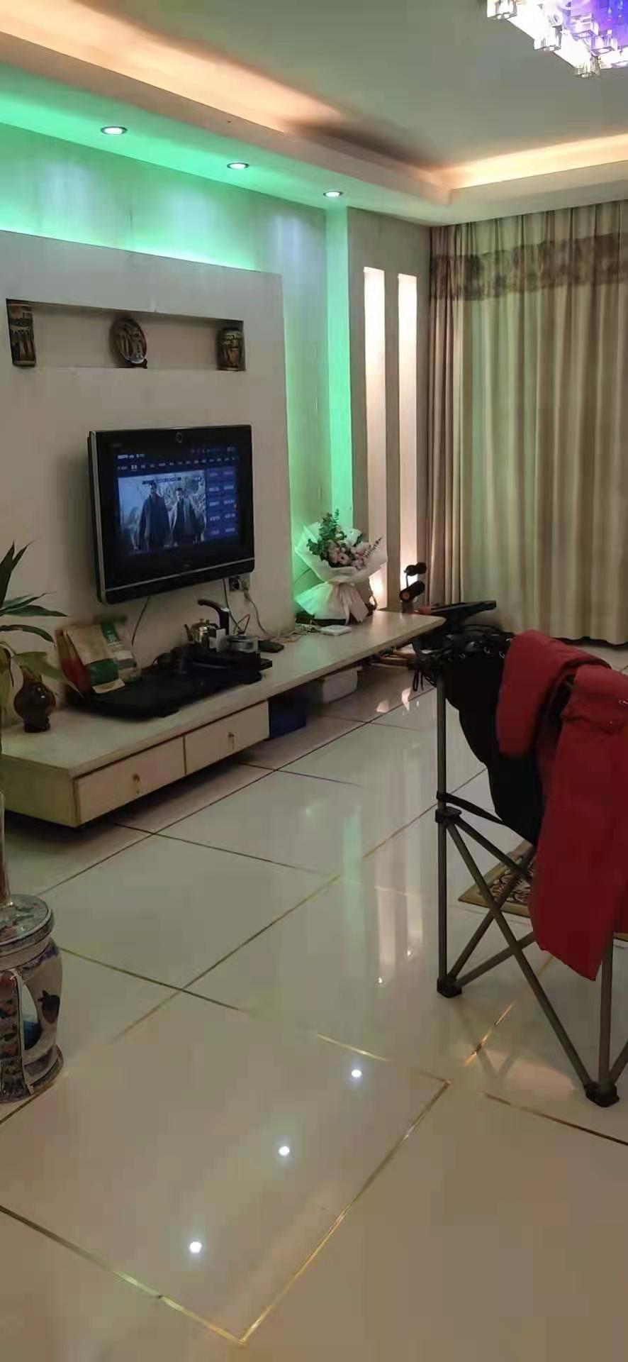 世纪花城 3室2厅1卫 66.8万 世纪花城 3室2厅1卫 66.8万客厅