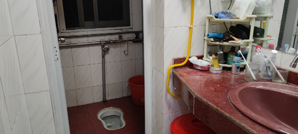 锦绣家园  3室2厅2卫    63.8万 锦绣家园  3室2厅2卫    63.8万卫生间