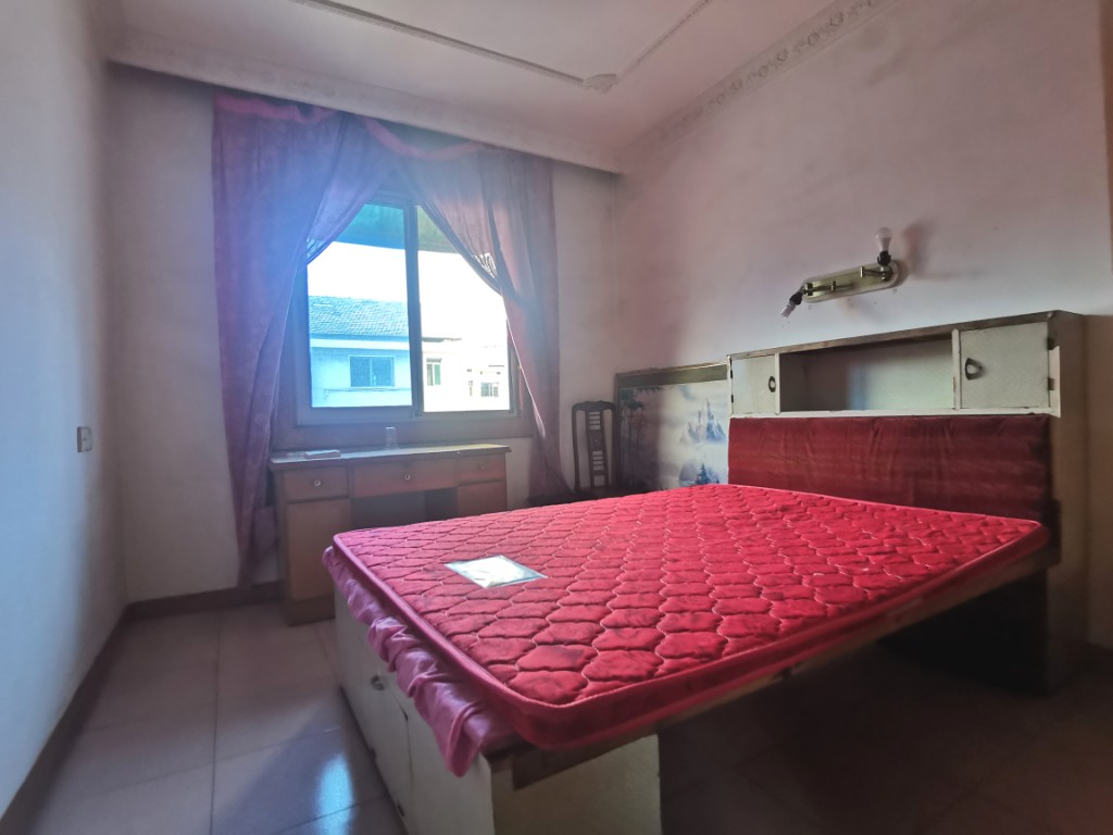 老市政府家属楼(机关三院) 3室2厅1卫 800.0元/月 老市政府家属楼(机关三院) 3室2厅1卫 800.0元/月室内图