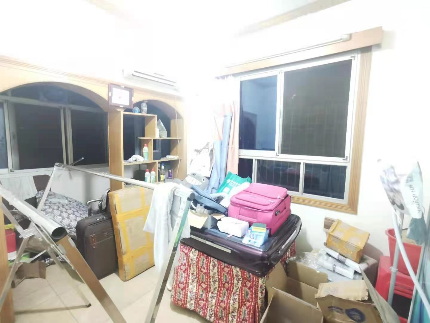 秧田咀 3室2厅1卫 33.0万 秧田咀 3室2厅1卫 33.0万客厅