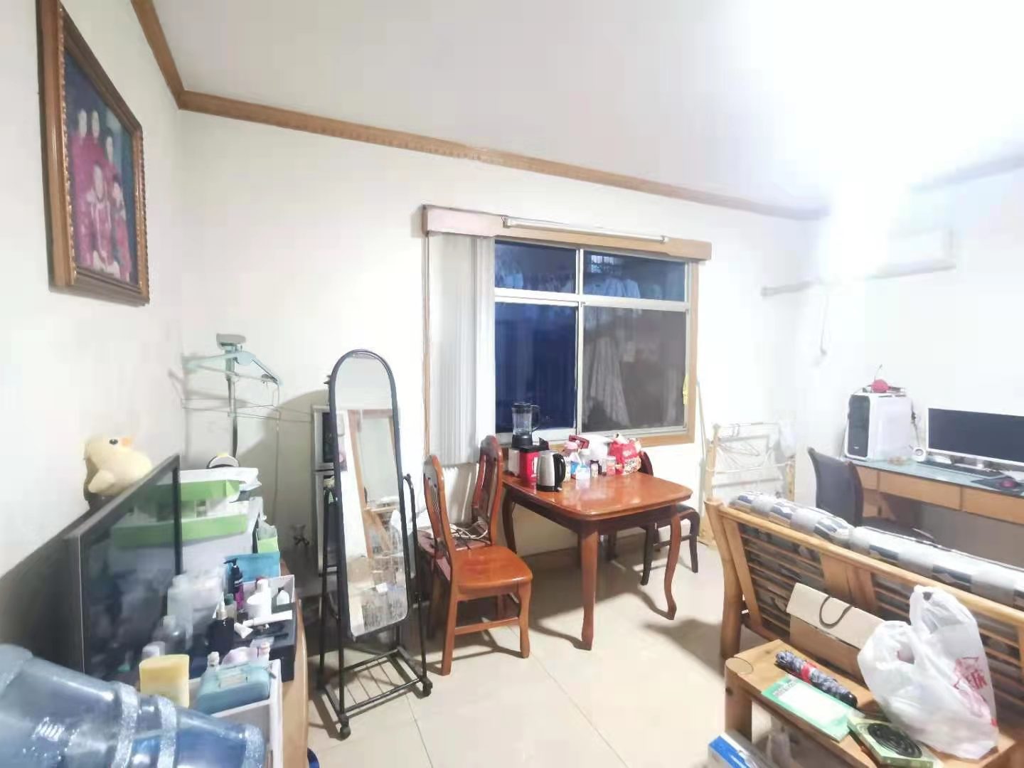 秧田咀 3室2厅1卫 33.0万 秧田咀 3室2厅1卫 33.0万客厅