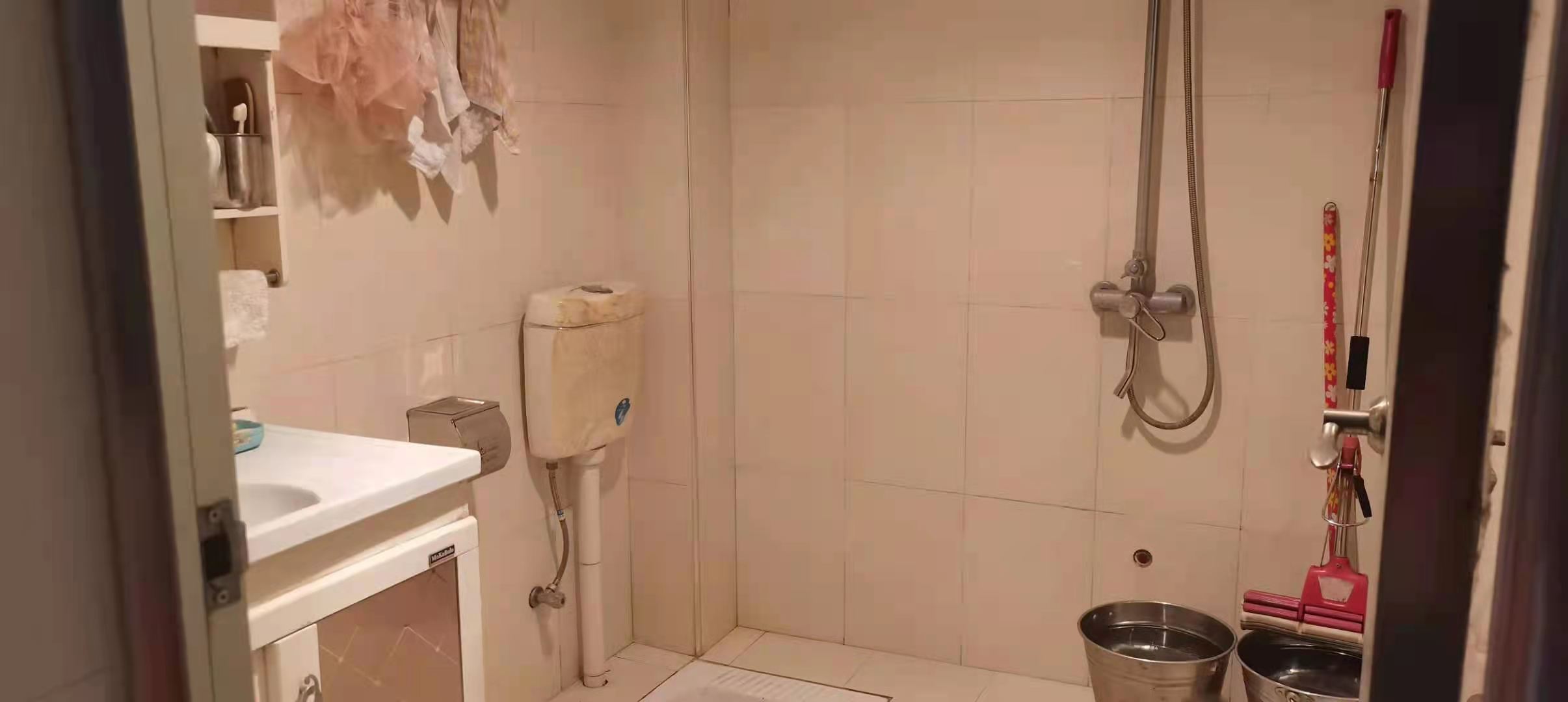 欧洲花园保健巷89号 2室2厅1卫 1500.0元/月 欧洲花园保健巷89号 2室2厅1卫 1500.0元/月室内图