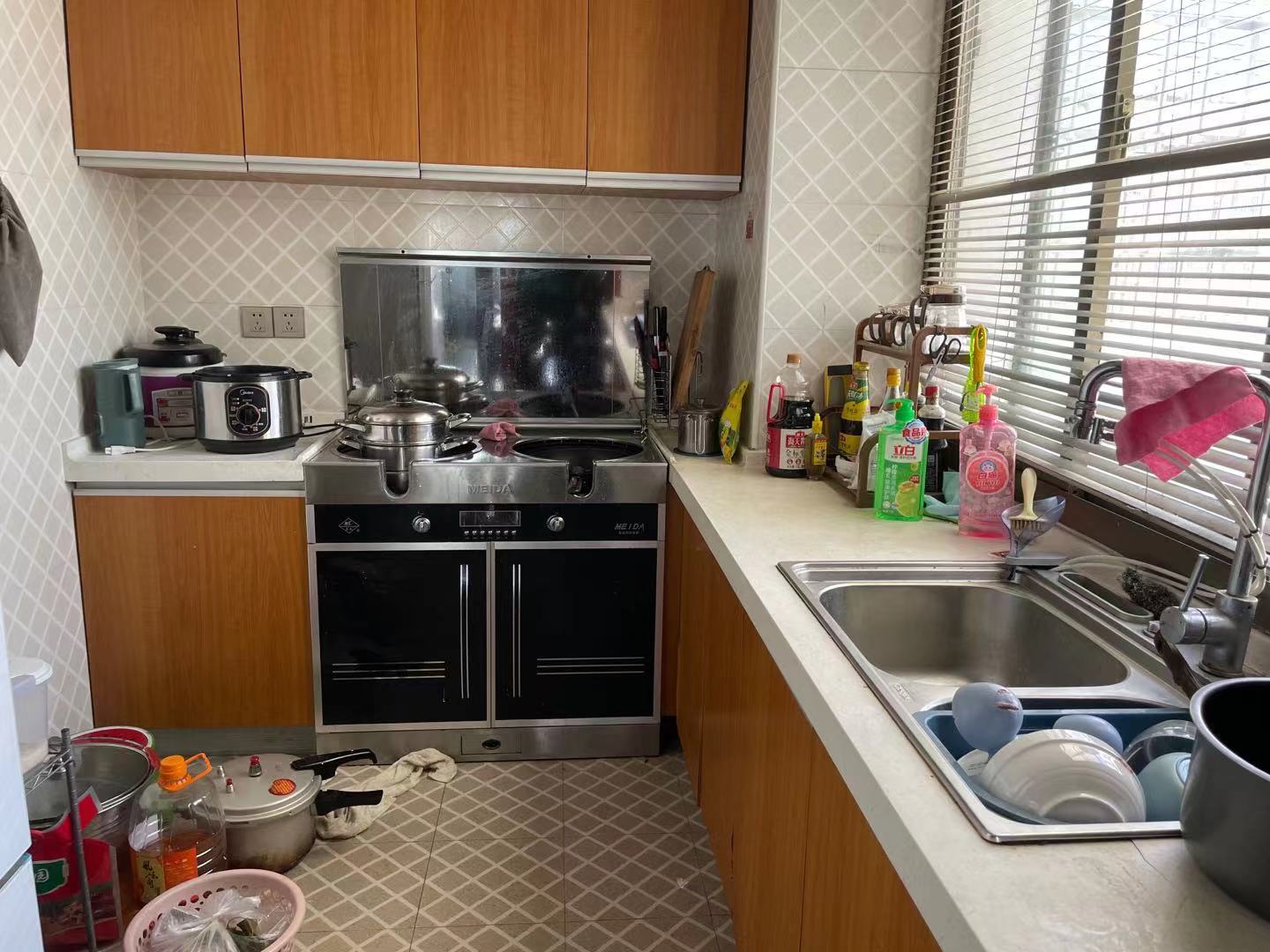 世纪花城 3室2厅1卫 90.8万 世纪花城 3室2厅1卫 90.8万