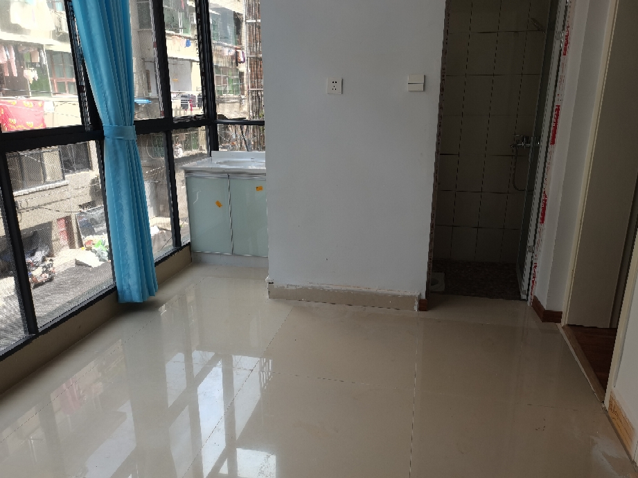 碧水馨城 3室2厅1卫 48.8万 碧水馨城 3室2厅1卫 48.8万客厅