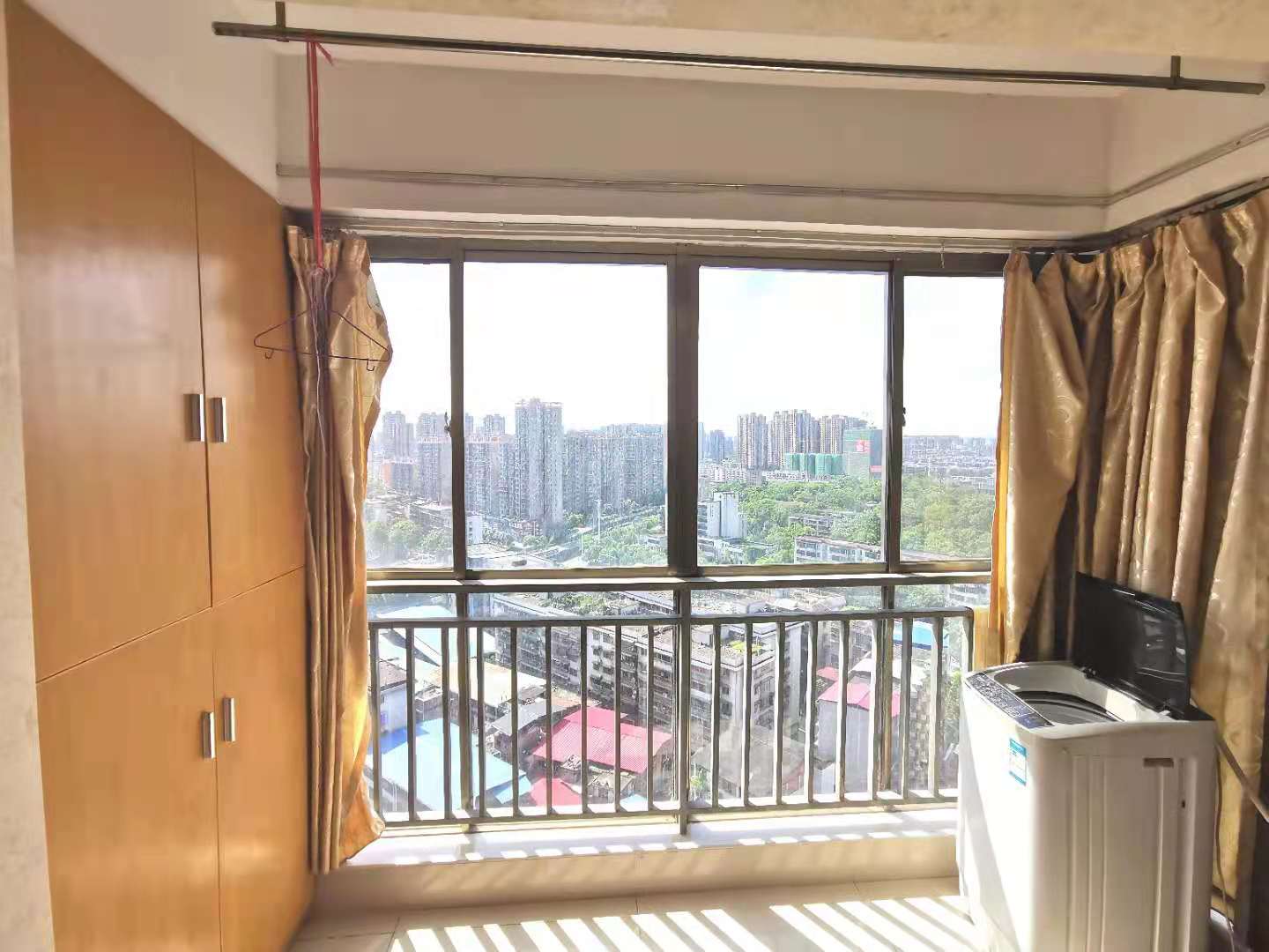 中泰峰境  1室1厅1卫   1500.00元/月室内图