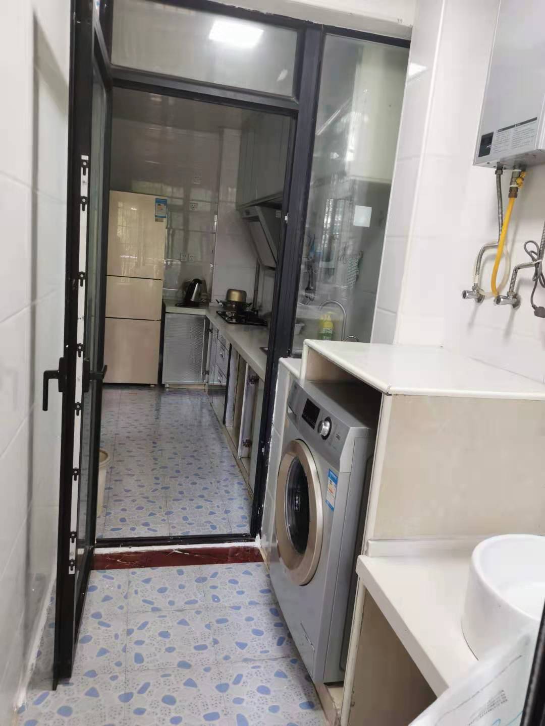 碧桂园公园壹号（凯怡茗苑）  3室2厅2卫    1800.0元/月室内图