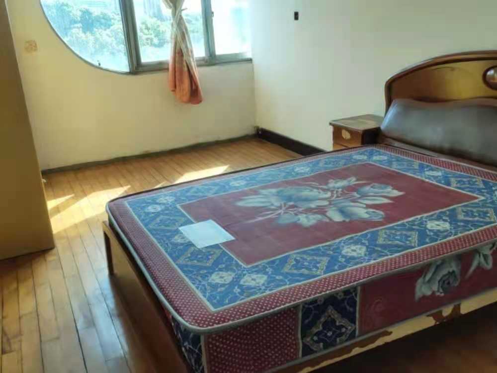 锦龙小区 3室2厅1卫 1000.0元/月 锦龙小区 3室2厅1卫 1000.0元/月室内图