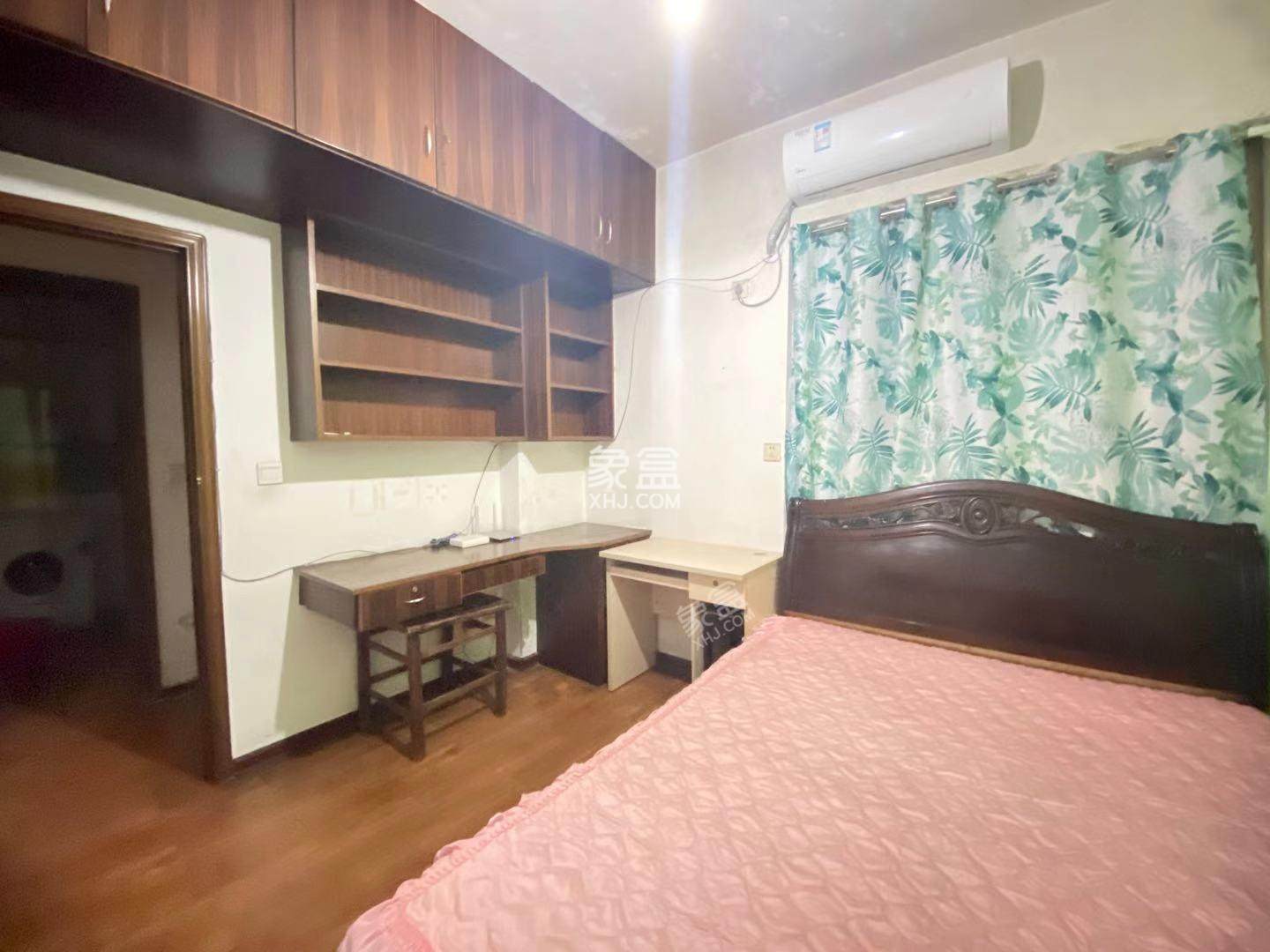 东方名居 2室2厅1卫 1700.0元/月 东方名居 2室2厅1卫 1700.0元/月室内图