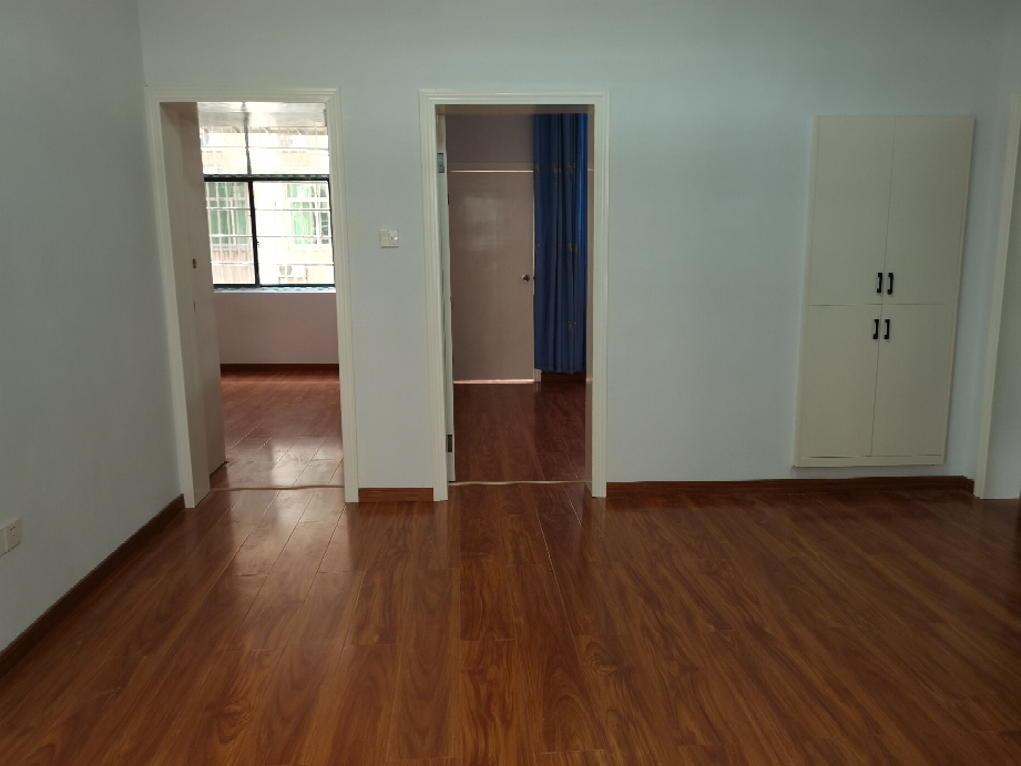 碧水馨城 3室2厅1卫 48.8万 碧水馨城 3室2厅1卫 48.8万卧室