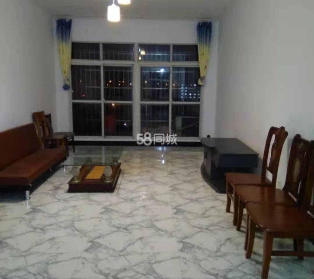 东环新城 3室2厅1卫 1150.0元/月 东环新城 3室2厅1卫 1150.0元/月室内图