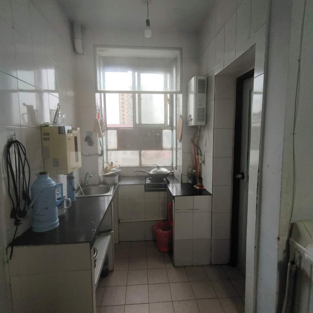 渔父花苑  2室1厅1卫    26.8万 渔父花苑  2室1厅1卫    26.8万厨房