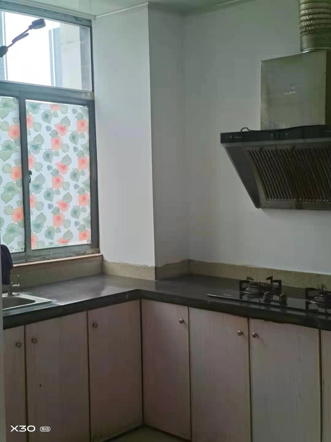 迎龙银港小区 3室2厅1卫 1800.0元/月 迎龙银港小区 3室2厅1卫 1800.0元/月室内图