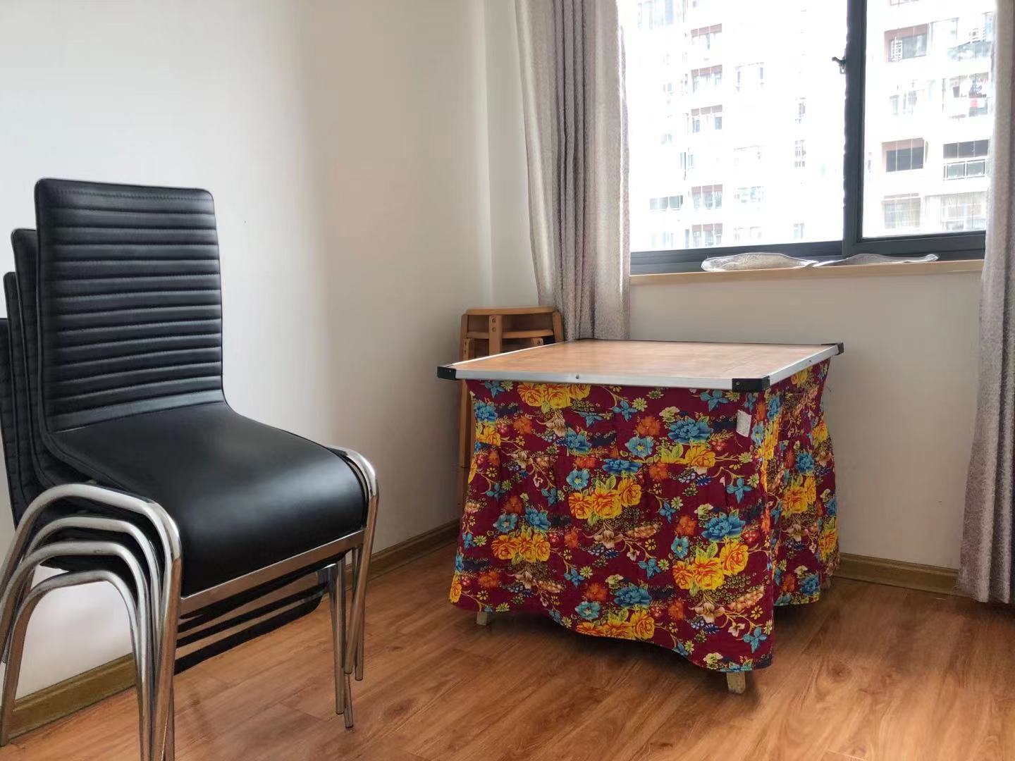 雄森国际 3室2厅1卫 2600.0元/月 雄森国际 3室2厅1卫 2600.0元/月室内图