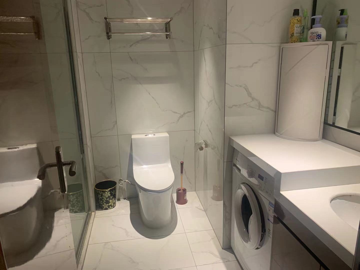 大财门公寓 1室1厅1卫 2800.0元/月 大财门公寓 1室1厅1卫 2800.0元/月室内图