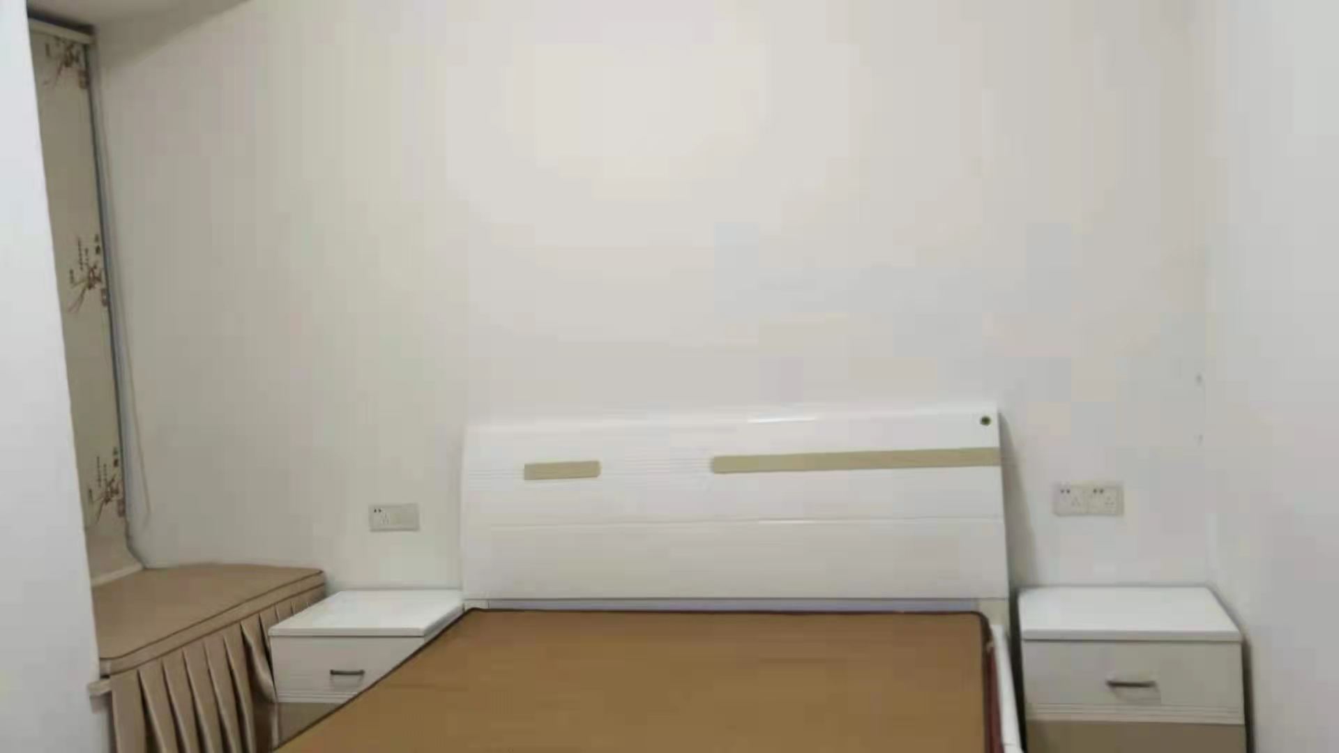 愉景湾东域 3室2厅1卫 2200.0元/月 愉景湾东域 3室2厅1卫 2200.0元/月室内图