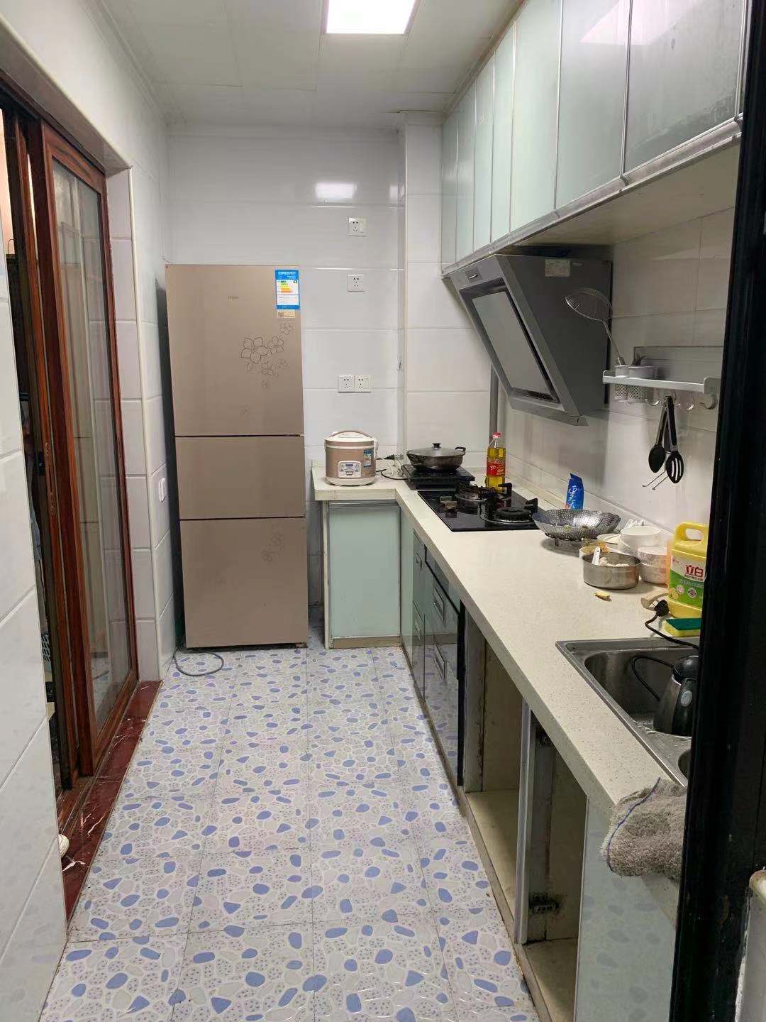 碧桂园公园壹号（凯怡茗苑）  3室2厅2卫    1800.0元/月室内图