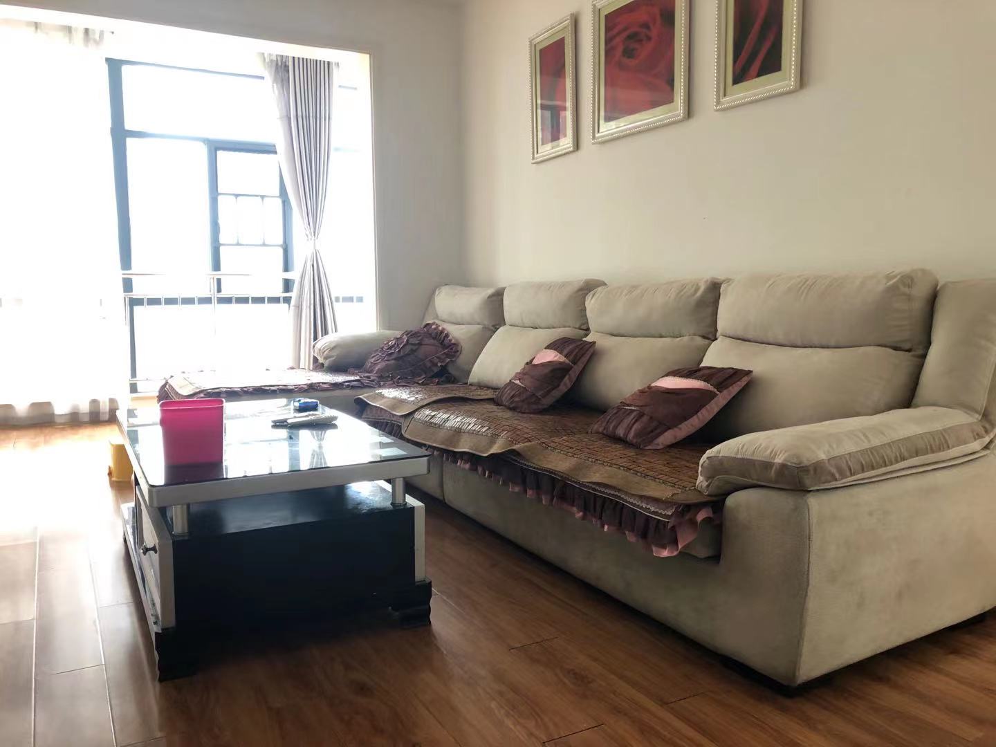 雄森国际 3室2厅1卫 2600.0元/月 雄森国际 3室2厅1卫 2600.0元/月室内图