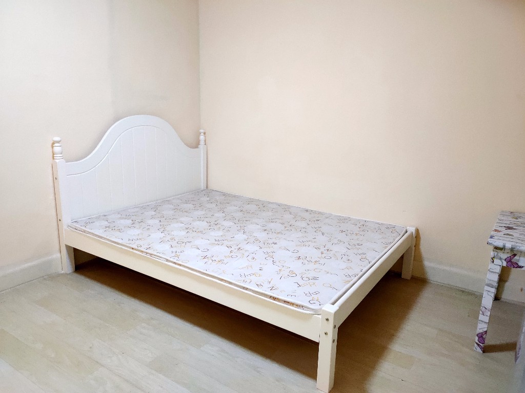 新华一村 1室1厅1卫 1000.0元/月 新华一村 1室1厅1卫 1000.0元/月室内图