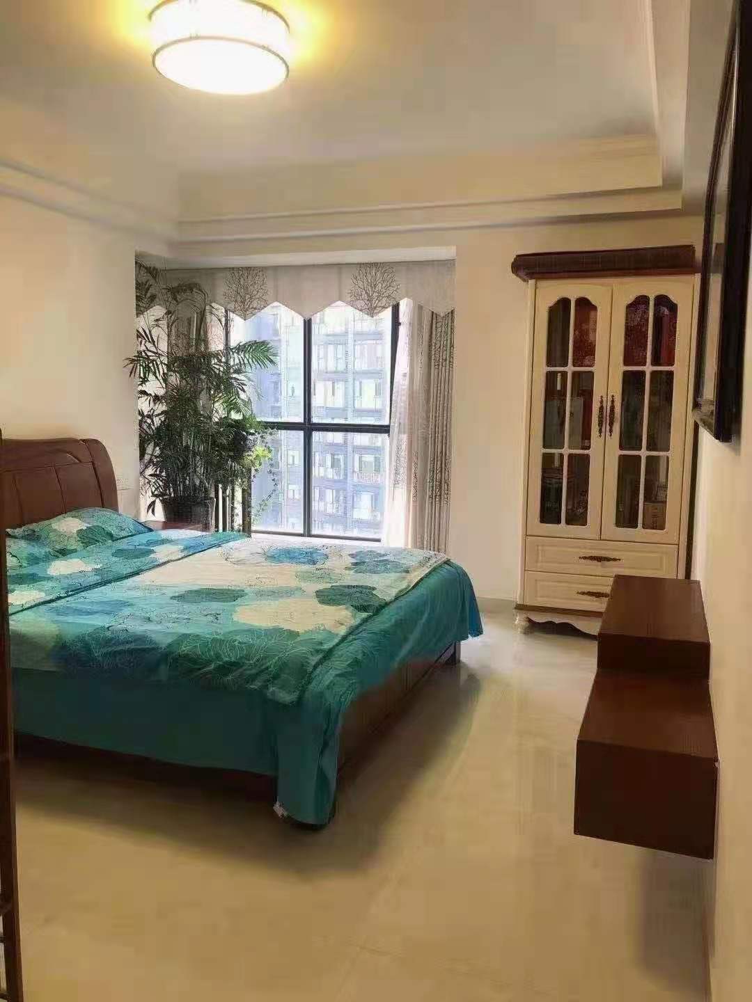 盛世桃源  3室2厅2卫    89.8万 盛世桃源  3室2厅2卫    89.8万卧室