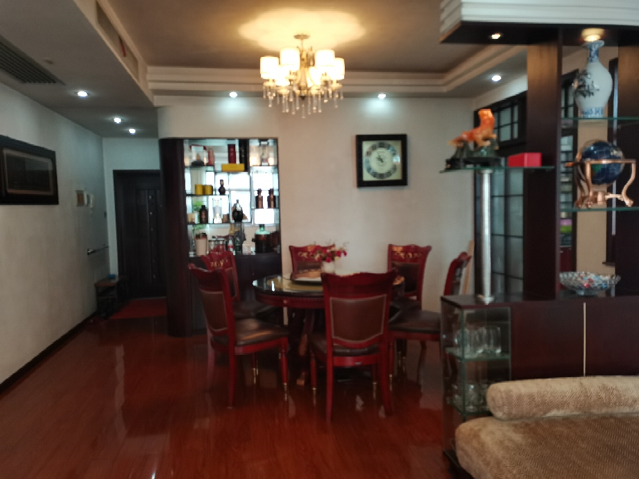 碧水馨城 3室2厅2卫 86.8万 碧水馨城 3室2厅2卫 86.8万客厅