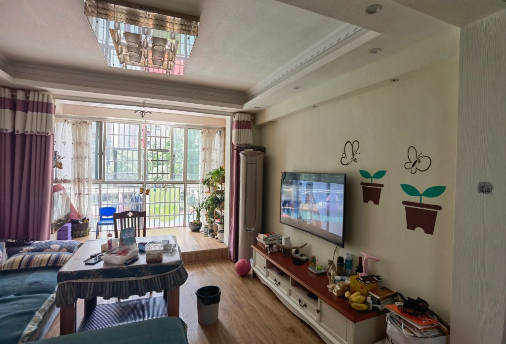 御景园 3室2厅1卫 68.80万 御景园 3室2厅1卫 68.80万客厅