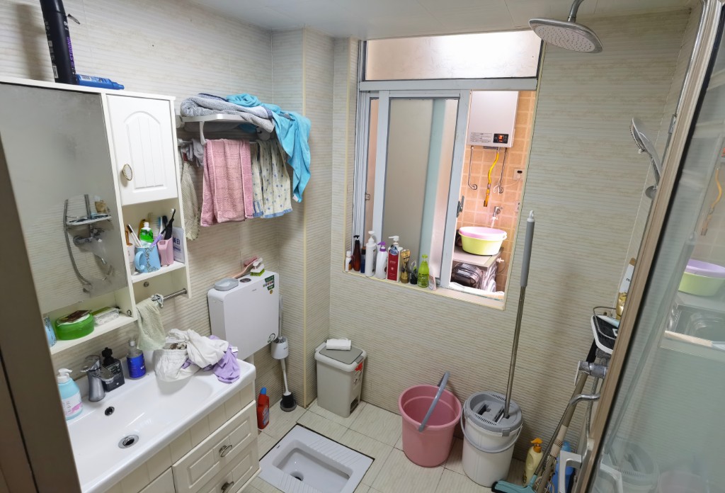 御景园 3室2厅1卫 68.80万 御景园 3室2厅1卫 68.80万卫生间