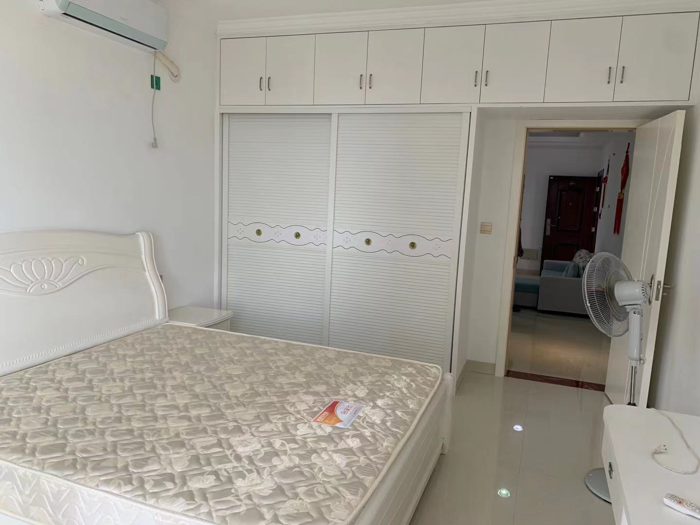 星月都会  1室1厅1卫    1580.0元/月 星月都会  1室1厅1卫    1580.0元/月室内图