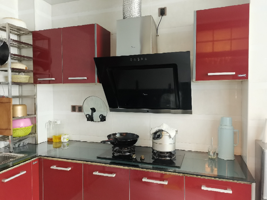 碧水馨城 3室2厅2卫 86.8万 碧水馨城 3室2厅2卫 86.8万厨房