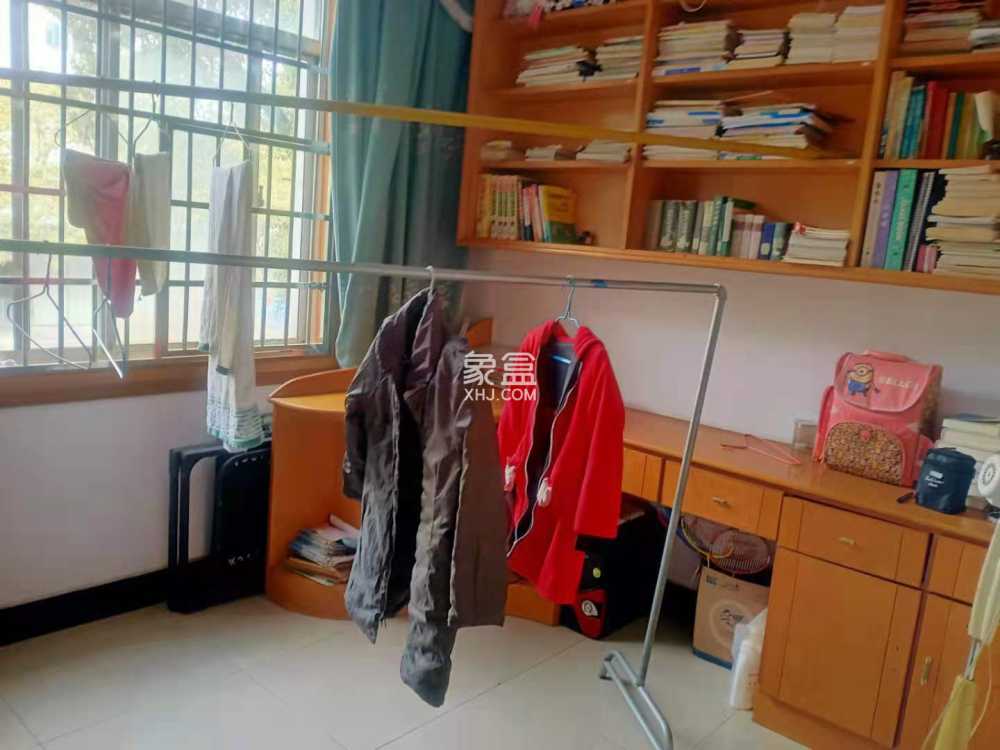 康馨小区  3室2厅2卫   55.80万