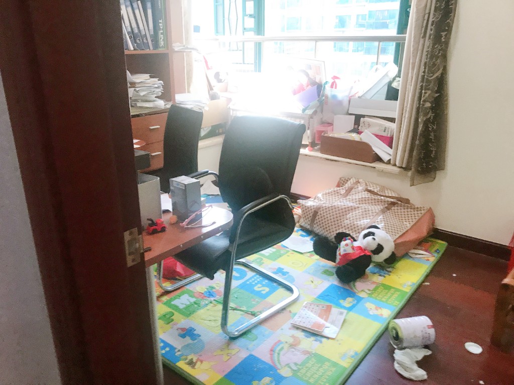 恒大名都  4室2厅1卫    3000.0元/月室内图