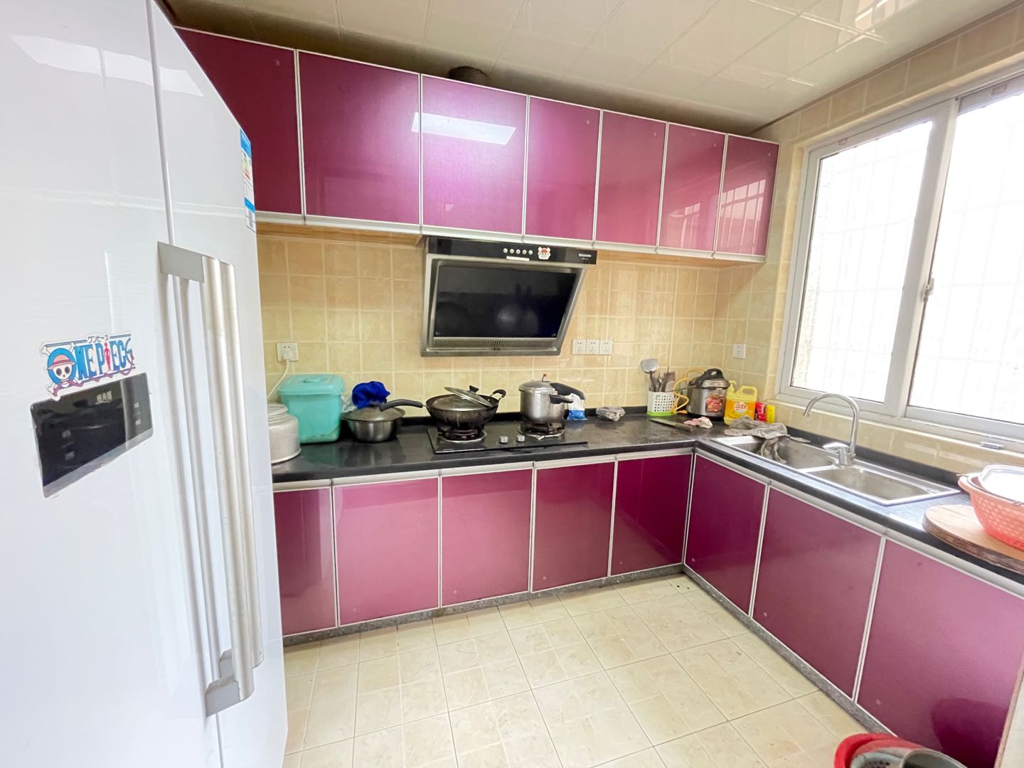 鑫天格林香山  4室2厅1卫    1800.0元/月室内图