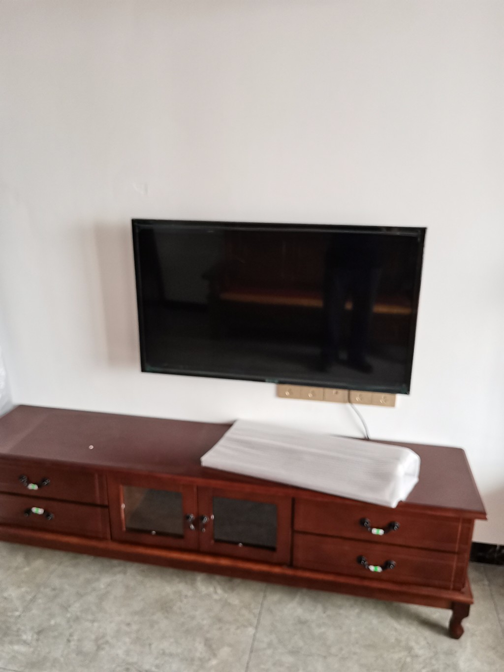 华邦深蓝时代广场  1室1厅1卫    1800.0元/月 华邦深蓝时代广场  1室1厅1卫    1800.0元/月室内图