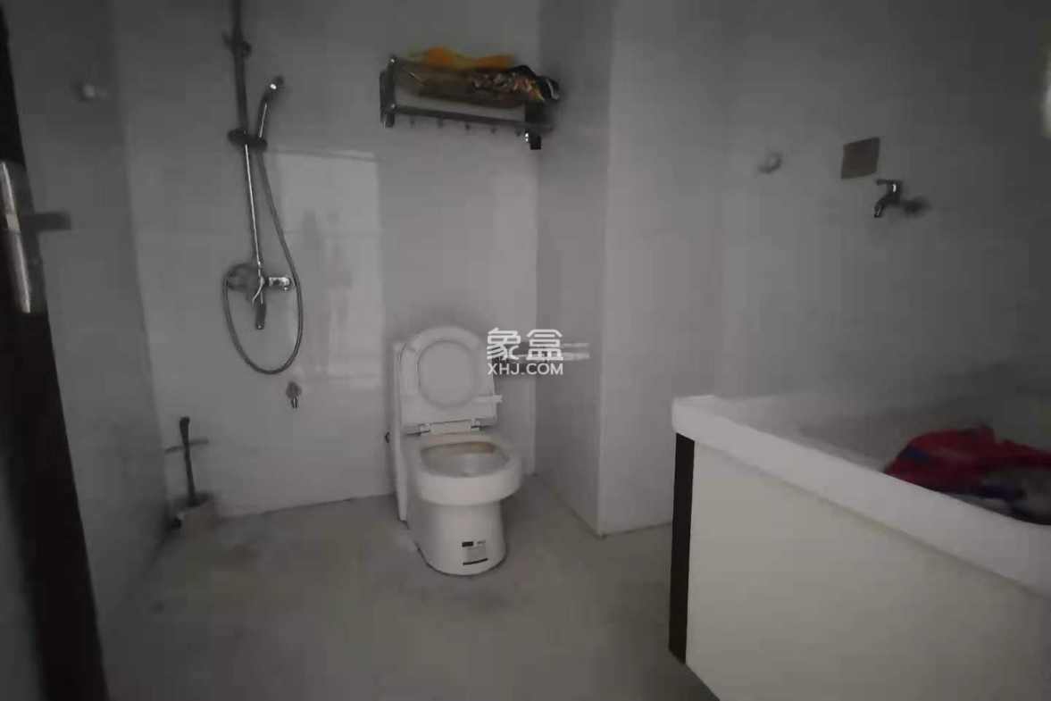 鑫天国际(鑫天偶遇)  1室1厅1卫    1500.0元/月 鑫天国际(鑫天偶遇)  1室1厅1卫    1500.0元/月室内图