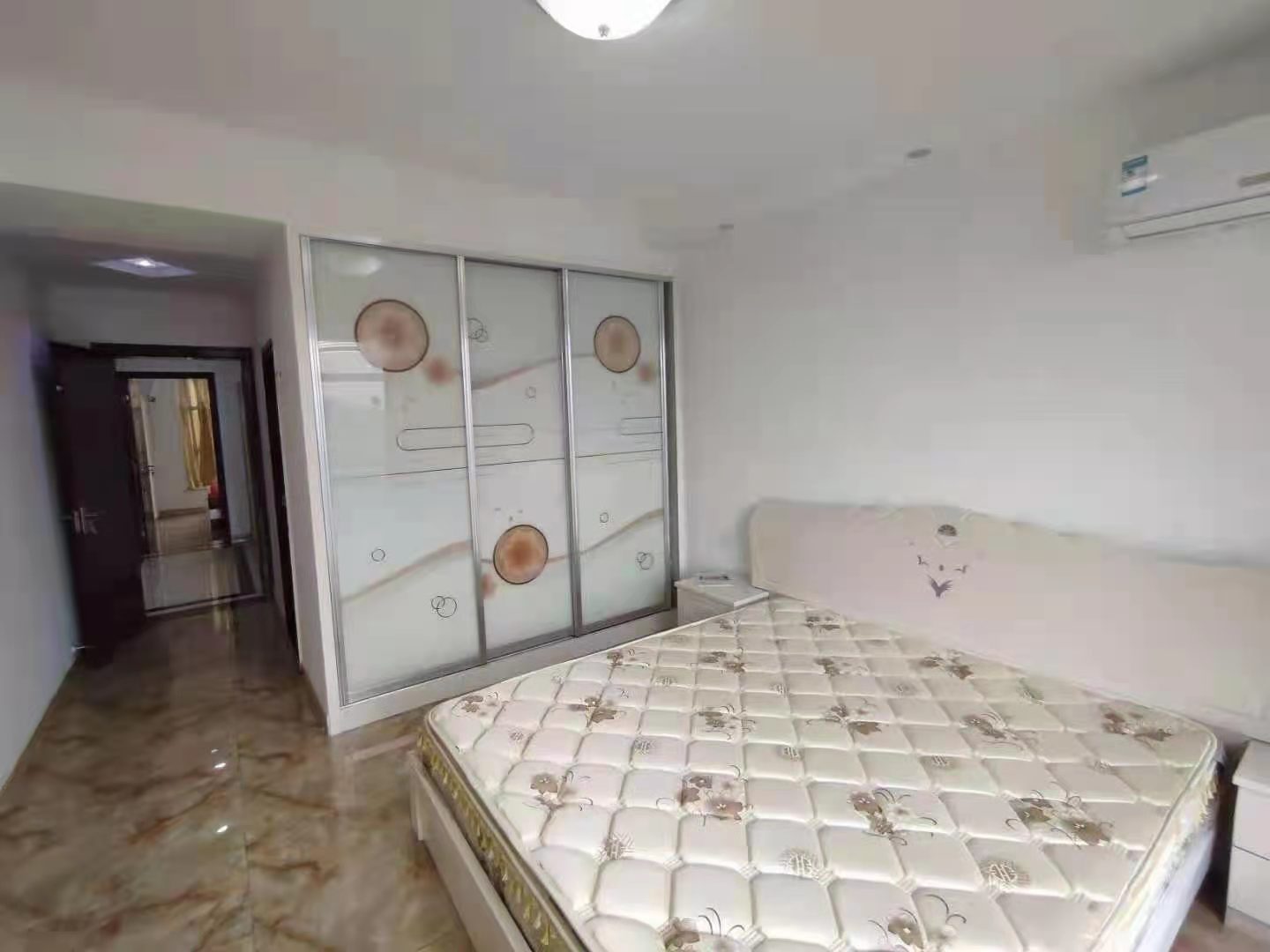 御景园 3室2厅2卫 74.8万 御景园 3室2厅2卫 74.8万卧室