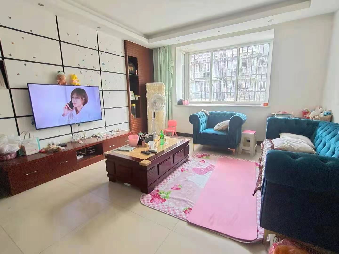 香博堡 4室2厅1卫 1800.00元/月 香博堡 4室2厅1卫 1800.00元/月室内图