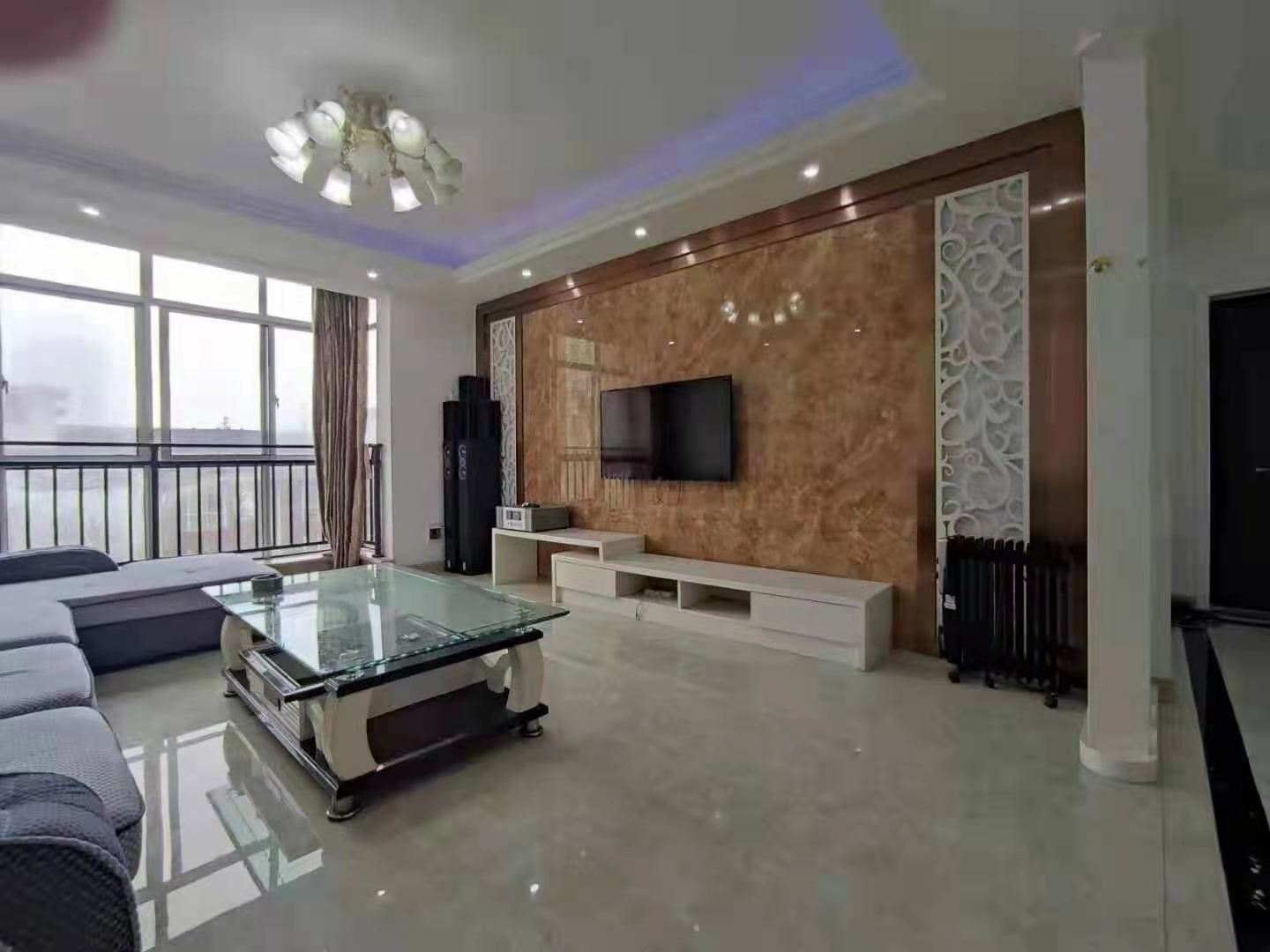 御景园 3室2厅2卫 74.8万 御景园 3室2厅2卫 74.8万客厅