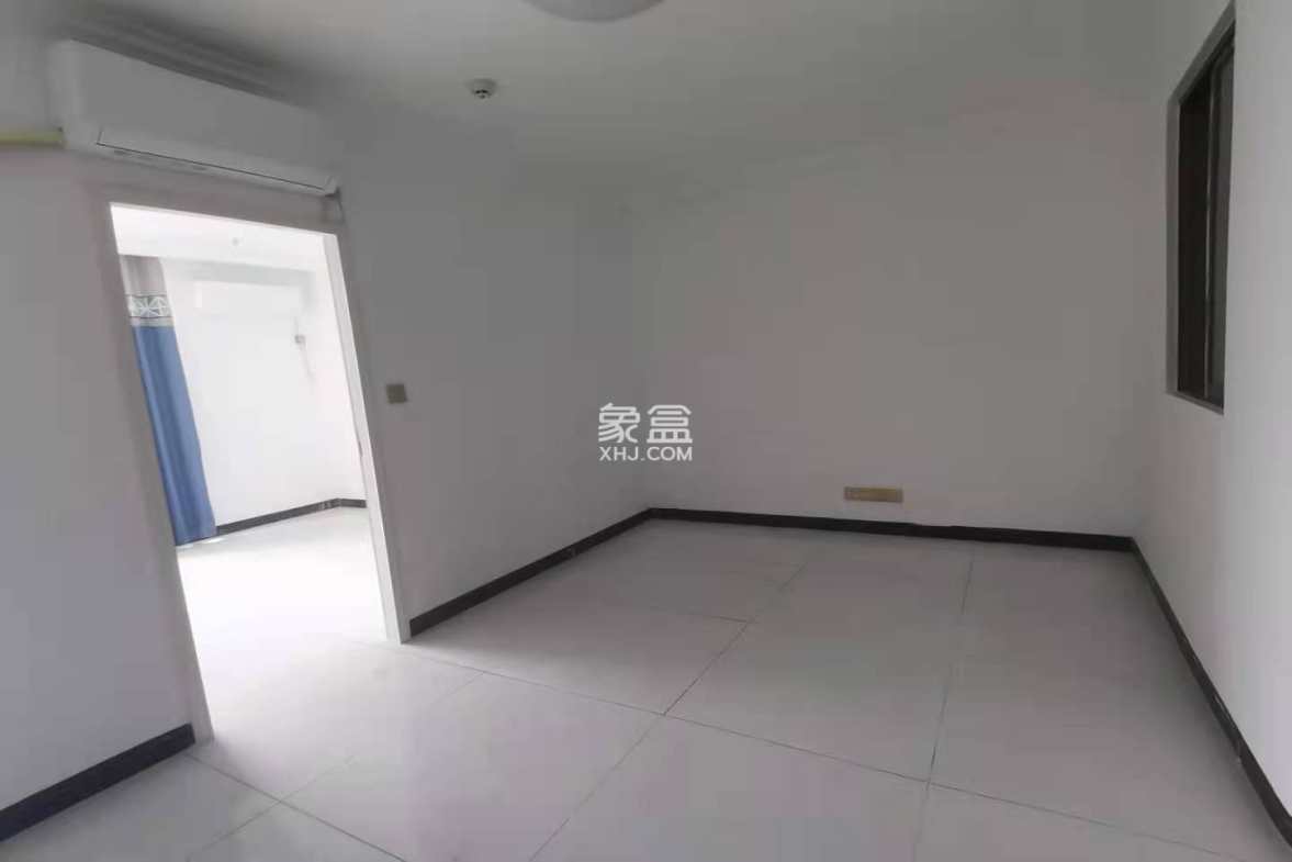 鑫天国际(鑫天偶遇)  1室1厅1卫    1500.0元/月 鑫天国际(鑫天偶遇)  1室1厅1卫    1500.0元/月户型图