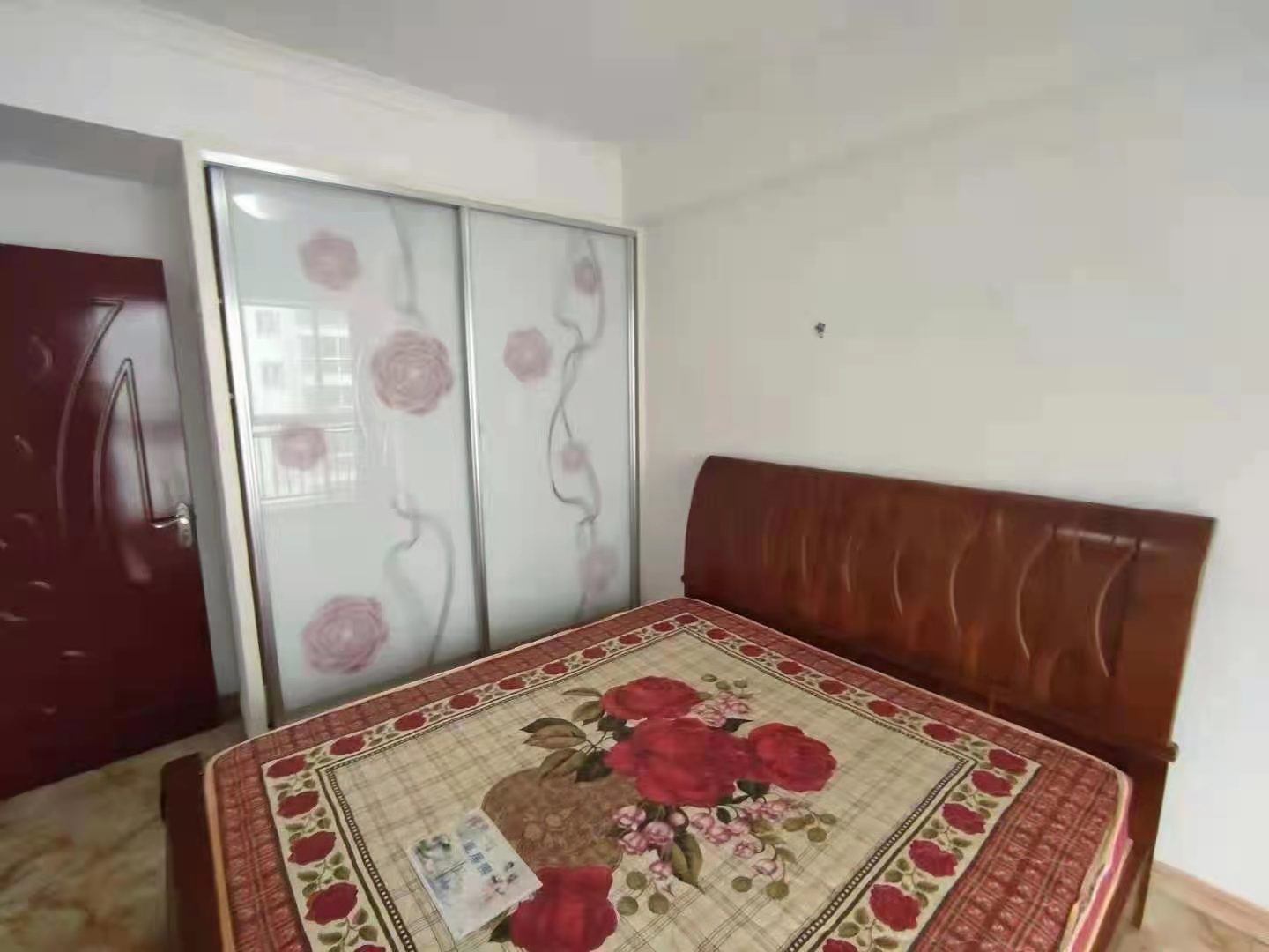 御景园 3室2厅2卫 74.8万 御景园 3室2厅2卫 74.8万卧室