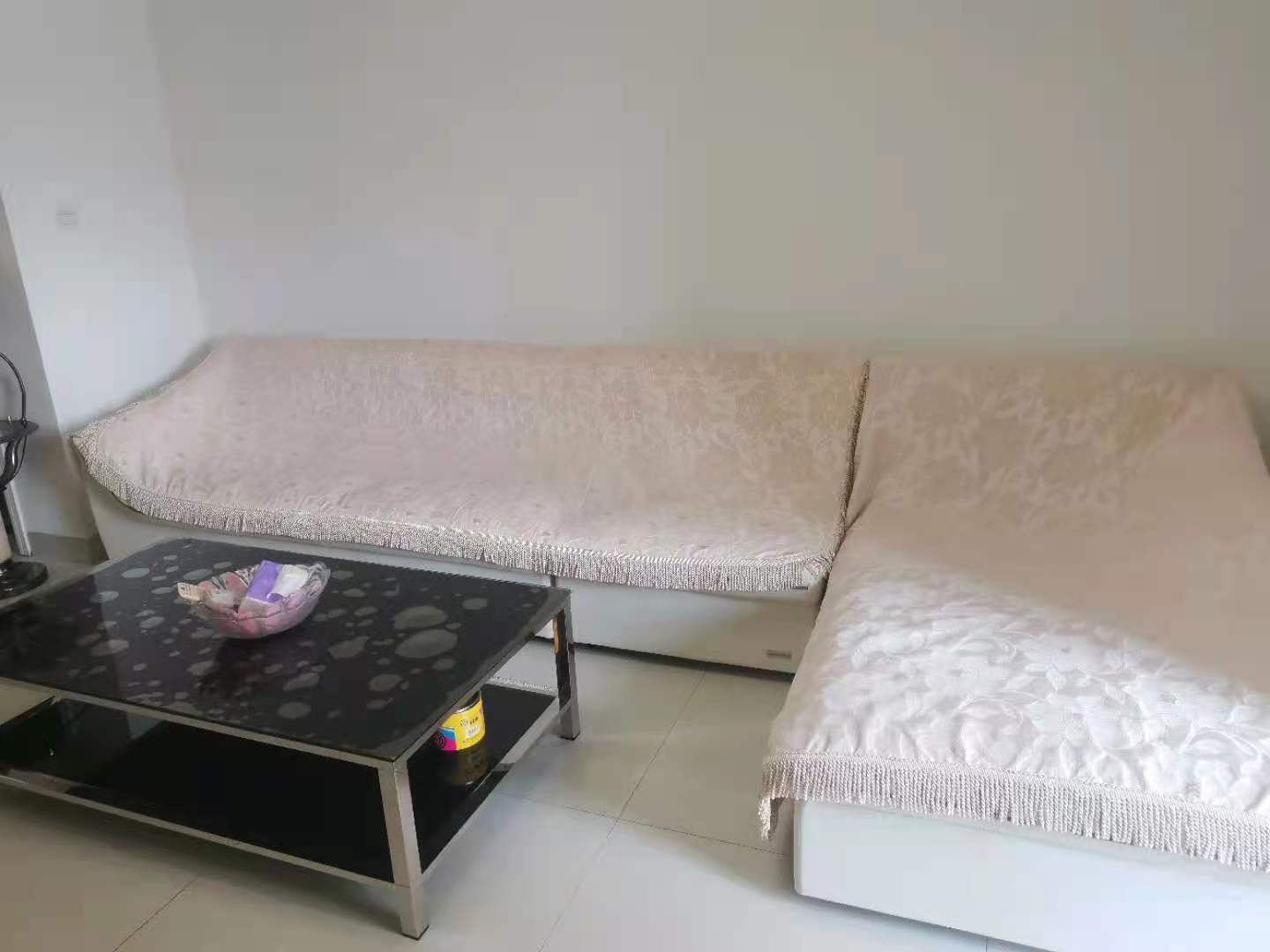 名仕华府  4室2厅2卫    2500.0元/月 名仕华府  4室2厅2卫    2500.0元/月室内图