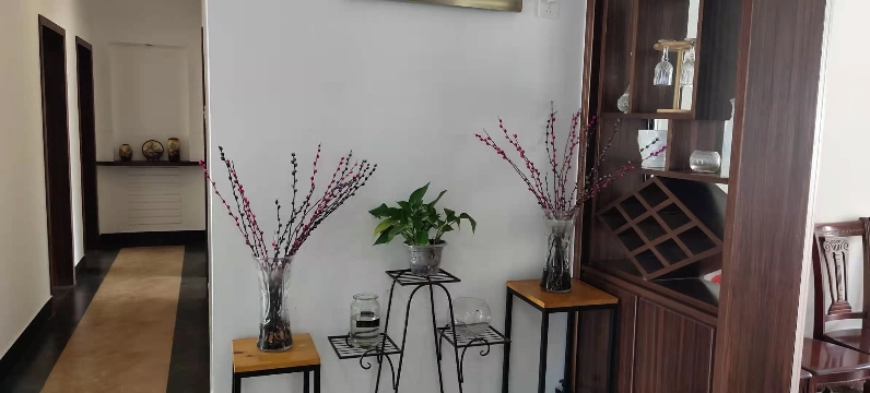 丽景花园  4室2厅2卫    69.8万 丽景花园  4室2厅2卫    69.8万客厅