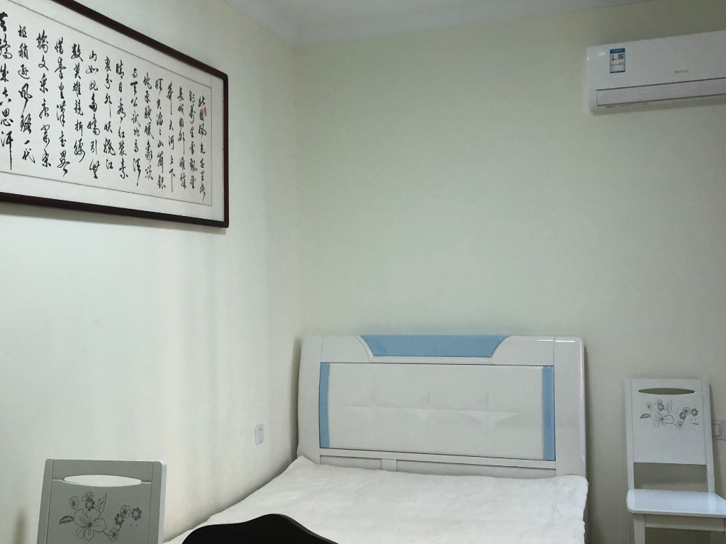 百弘学府城  3室2厅2卫    2100.0元/月 百弘学府城  3室2厅2卫    2100.0元/月室内图