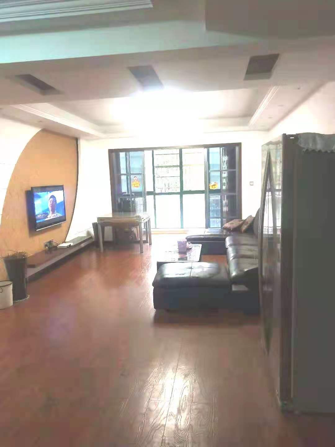 沙港花园 3室2厅1卫 2500.0元/月 沙港花园 3室2厅1卫 2500.0元/月室内图