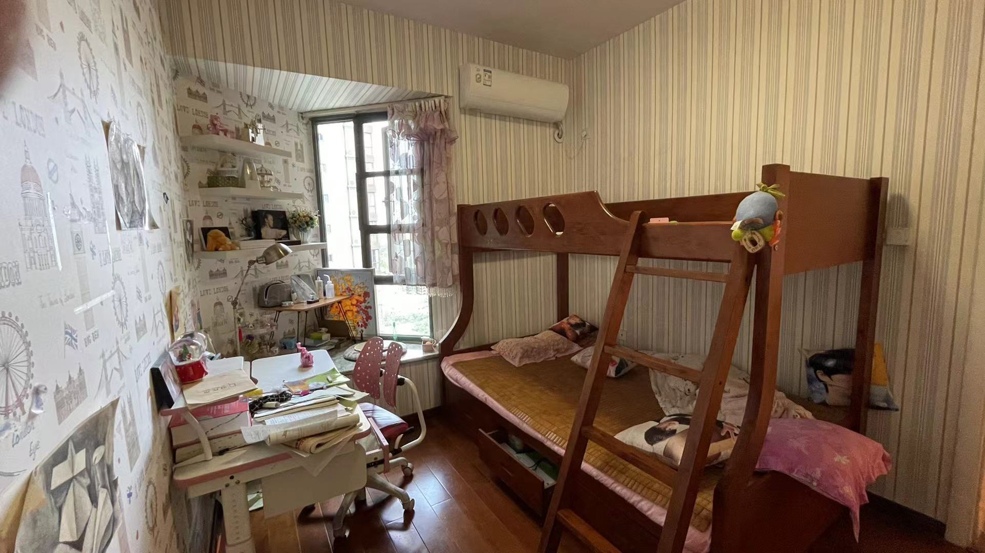 中铁丶西子香荷  3室2厅2卫    4000.0元/月 中铁丶西子香荷  3室2厅2卫    4000.0元/月室内图