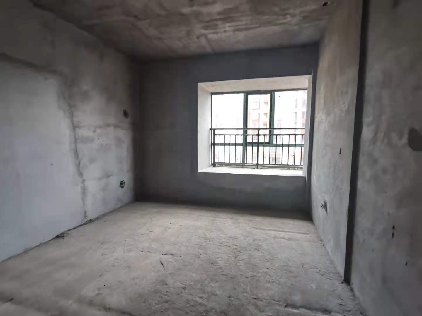 诚信广场 3室2厅2卫 89.8万 诚信广场 3室2厅2卫 89.8万卧室