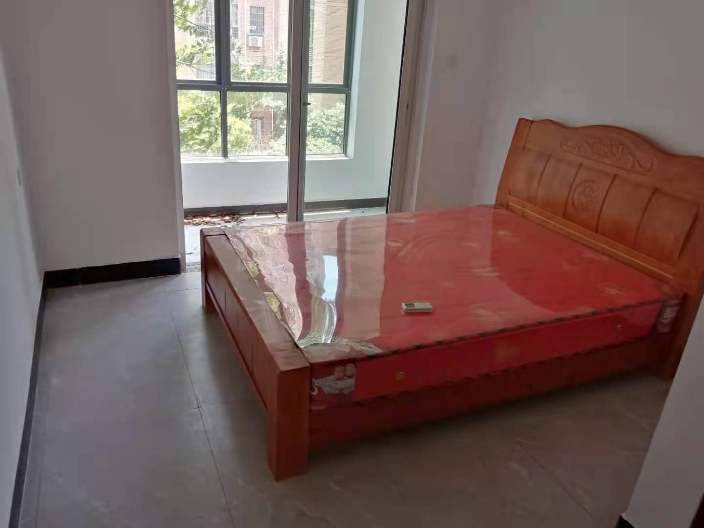 山水印象(愿景想山) 3室2厅1卫 1600.0元/月 山水印象(愿景想山) 3室2厅1卫 1600.0元/月室内图