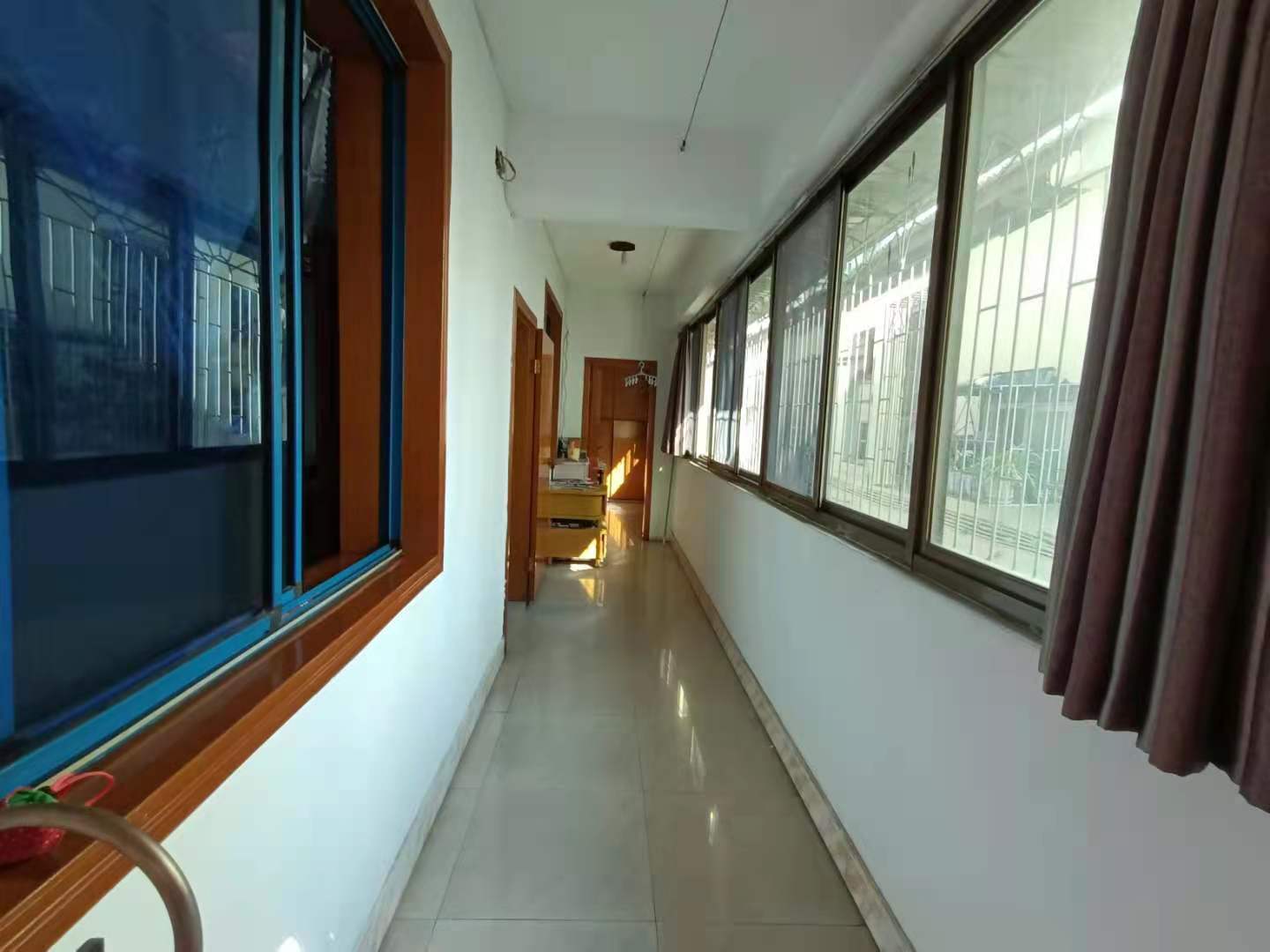 人民路散盘 3室2厅2卫 1000.0元/月 人民路散盘 3室2厅2卫 1000.0元/月室内图